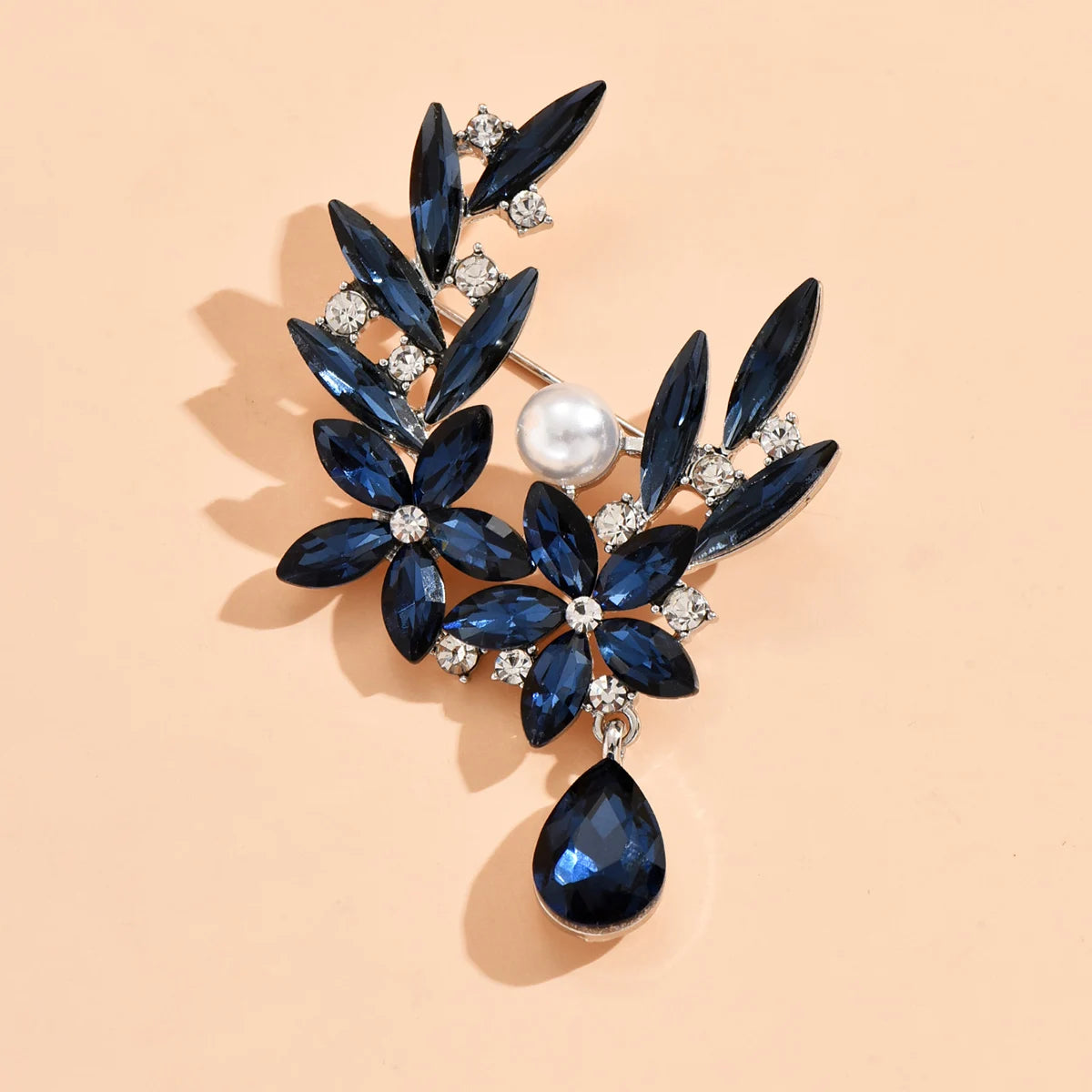 Women's Flower Brooch Pin – Elegant Charm Jewelry for Dates, Parties & Gifts