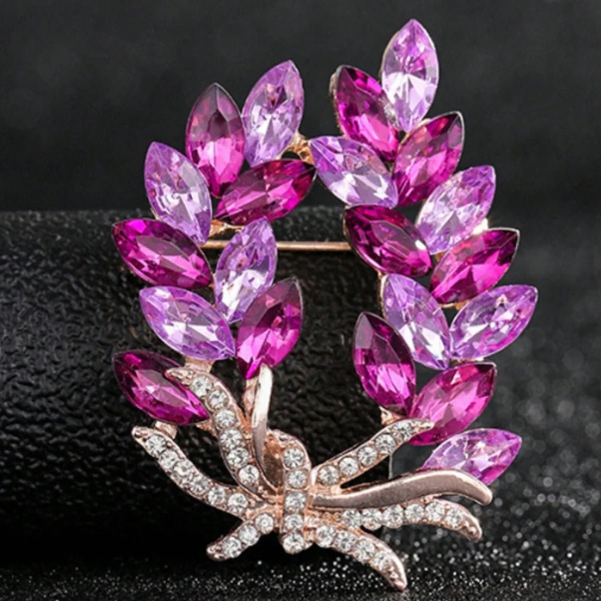 Women's Flower Brooch Pin – Elegant Charm Jewelry for Dates, Parties & Gifts